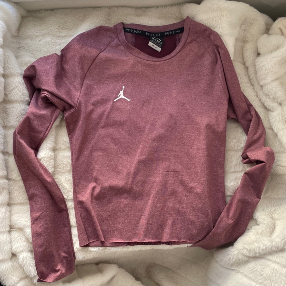 Jordans Workout top
